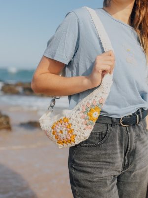Crochet Crescent Moonbag