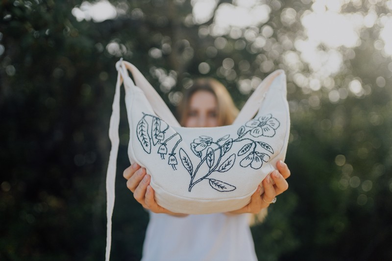 Flowers for spring crescent moonbag - Image 4