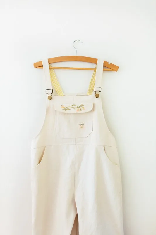 Flower dungaree // Size 10 - Image 8